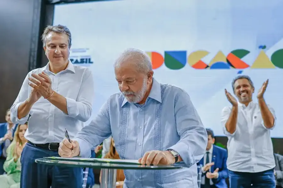 Imagem da notícia: Em Fortaleza, Lula convoca governadores do Nordeste para reunião a portas fechadas