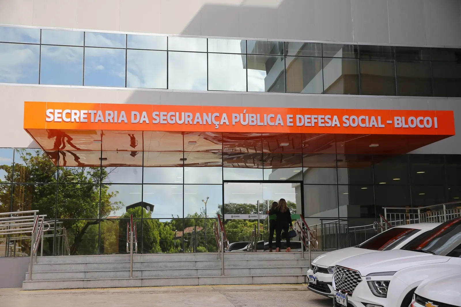 Imagem da notícia: Troca de comandos das polícias do CE será feita ‘se houver necessidade’, diz secretário da Segurança