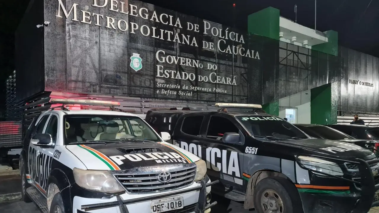 Imagem da notícia: Motorista de app é preso suspeito de participação em roubo com restrição de liberdade em Ipu, no CE