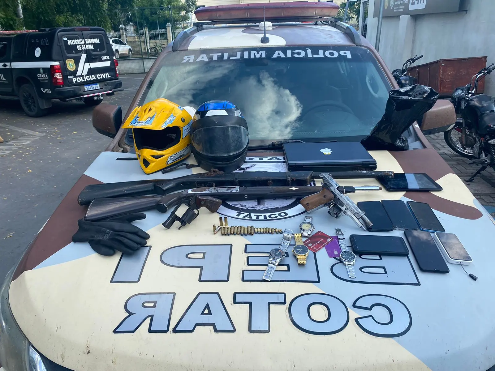 Imagem da notícia: Dois suspeitos são mortos em confronto com a Polícia Militar em Sobral