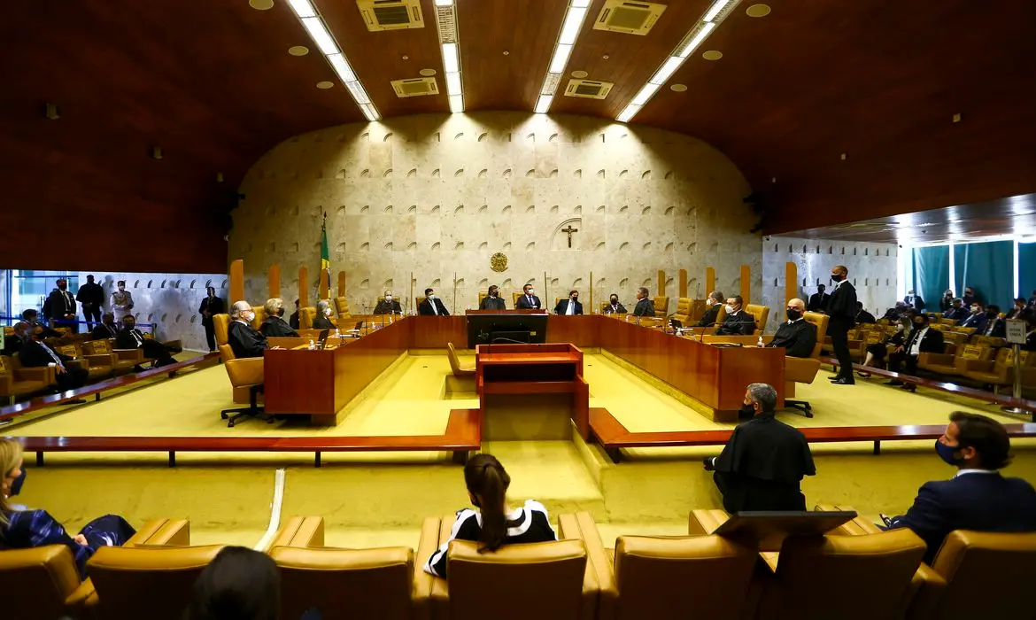 Imagem da notícia: Decisão do STF sobre uso de maconha abre debate, mas decisão deve ser do Congresso Nacional