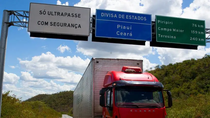 Divisa CE x PI