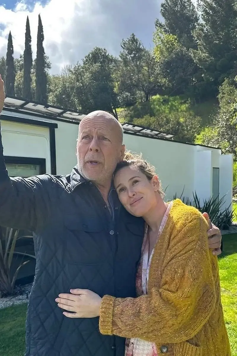 Imagem da notícia: Publicação da esposa de Bruce Willis indica que ator não fala mais