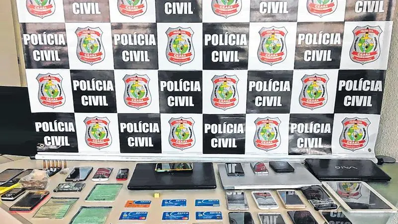 Imagem da notícia: Membros da facção CV no Litoral Leste do Ceará são absolvidos do crime de tráfico de drogas e soltos