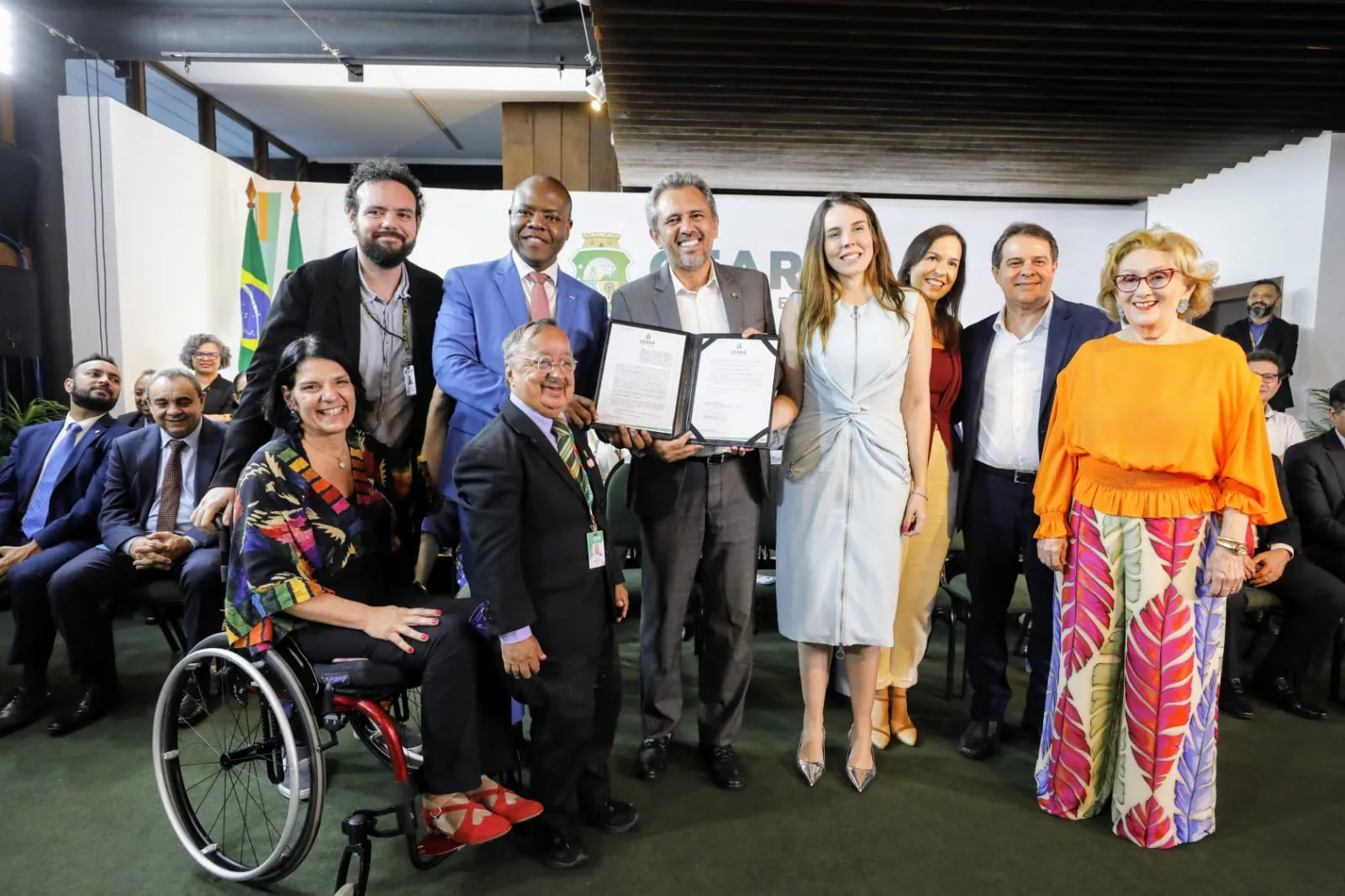 Governador Elmano e ministro dos Direitos Humanos e da Cidadania, Silvio Almeida, oficializaram a adesão do Ceará no programa 