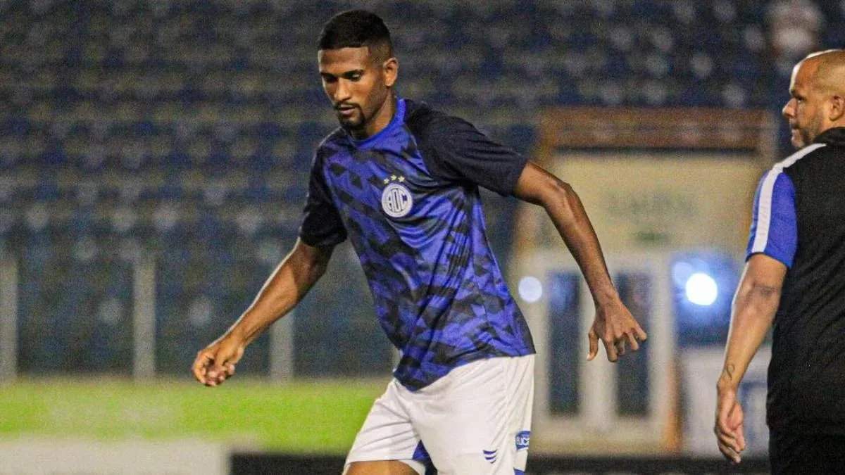 Lucas Rian marcou seis gols em 2024 pelo Confiança