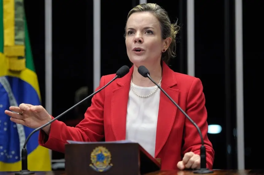 Imagem da notícia: No Ceará, presidente nacional do PT deve fortalecer Evandro e sinalizar estratégia do partido