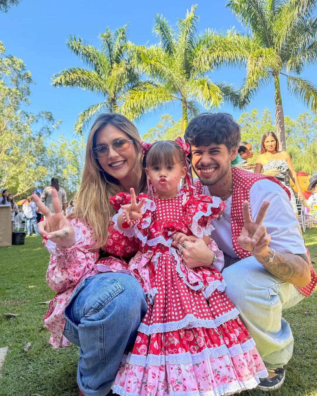 Imagem da notícia: Filha de Zé Felipe e Virginia conversa com 'Tio Leandro' e assusta cantor: 'Fiquei com medo'