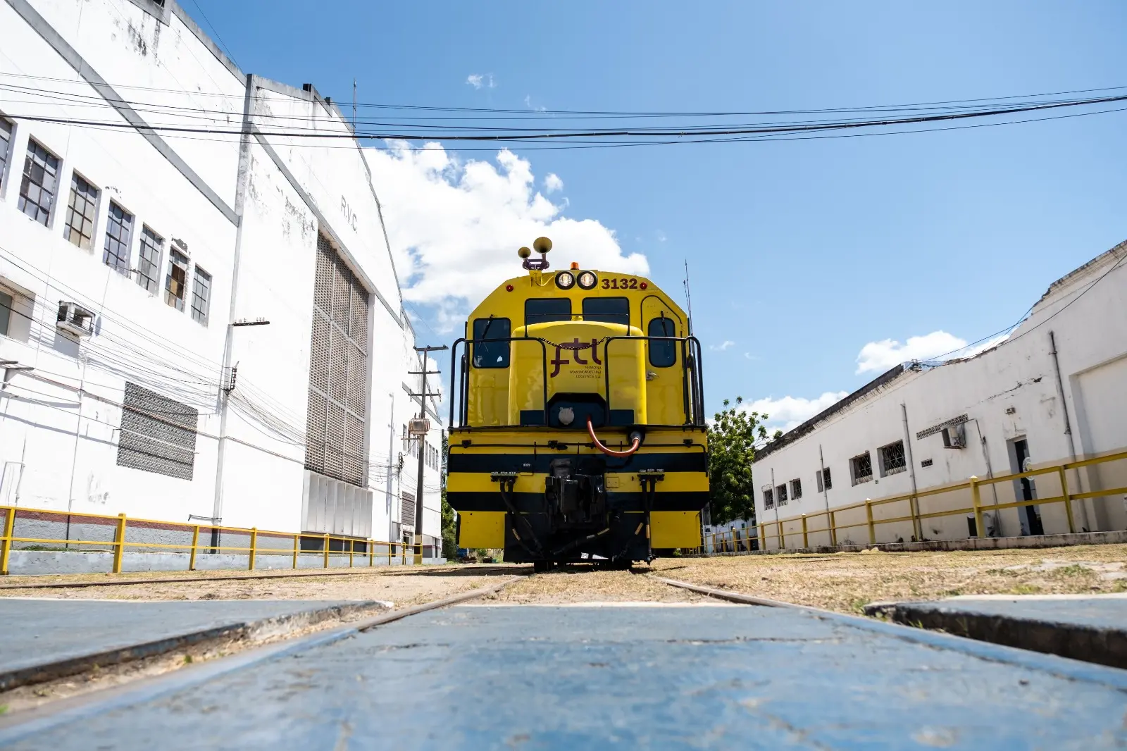 Imagem da notícia: O que se sabe sobre ferrovia sem uso que poderá transportar passageiros entre Fortaleza e Cariri?