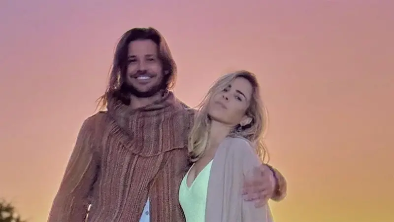 Imagem da notícia: Dado Dolabella se emociona em aniversário ao lado de Wanessa e filhos: 'Vivendo um sonho'
