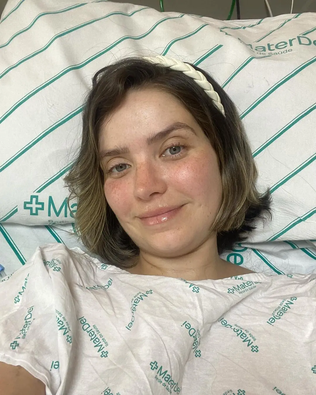 Imagem da notícia: Nasce filha de Camila Campos, cantora gospel diagnosticada com câncer