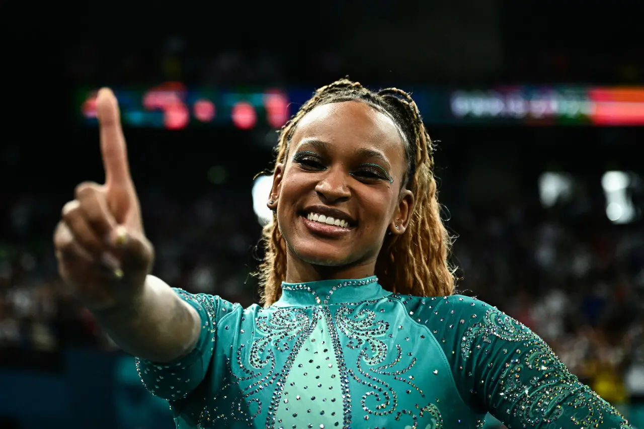 Imagem da notícia Rebeca Andrade se torna atleta mais vitoriosa da história do Brasil em Jogos Olímpicos; veja ranking