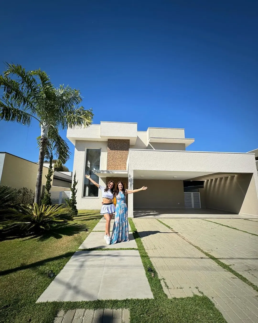 Imagem da notícia: Beatriz Reis, do BBB 24, compra casa luxuosa em São Paulo; veja fotos
