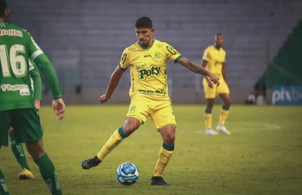 Imagem da notícia: Yuri Lima, ex de Iza, rescinde contrato com o Mirassol e não é mais jogador do time