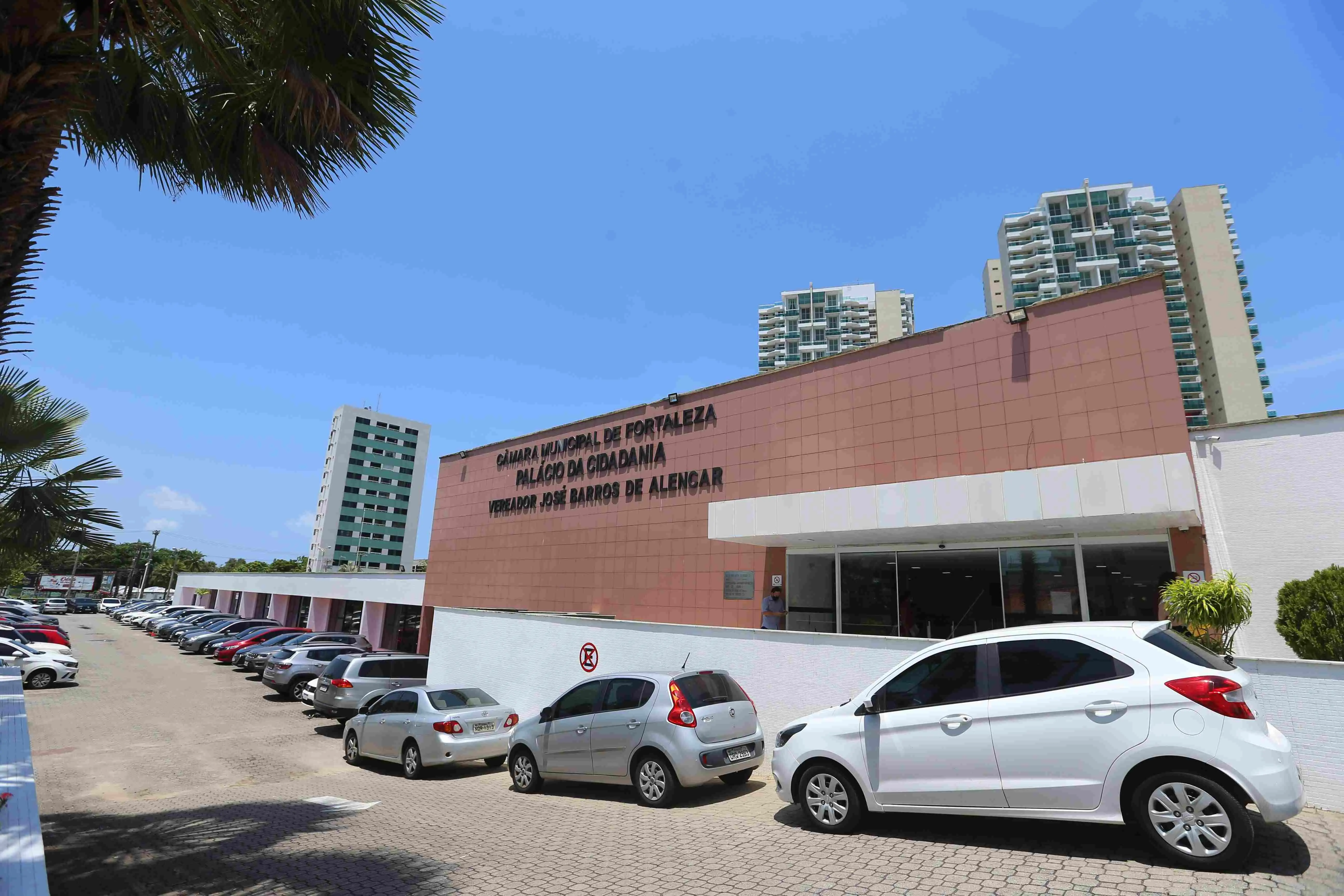 Imagem da notícia: Qual a força dos candidatos à Prefeitura de Fortaleza no exército de vereadores dos partidos em 2024