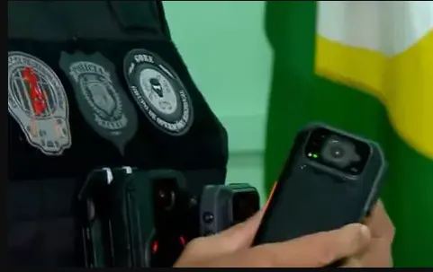 Imagem da notícia: Policial penal é investigado por suposto assédio contra colega usando câmera corporal; entenda