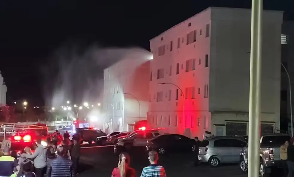 Imagem da notícia: Família é encontrada morta em apartamento de Uberlândia; suspeita é de intoxicação