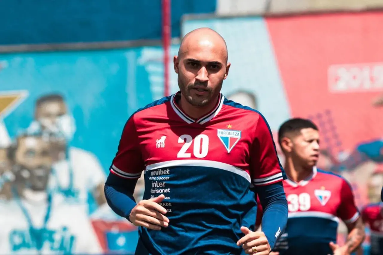 Imagem da notícia Com Dudu, Fortaleza chega a 16 jogadores emprestados em 2024; veja lista