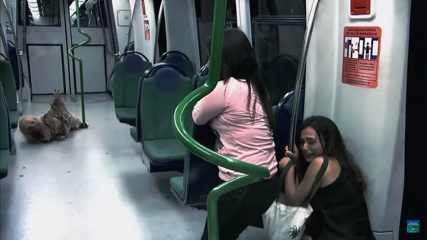Imagem da notícia: Relembre pegadinha de Silvio Santos no metrô de Fortaleza que causou repercussão na época