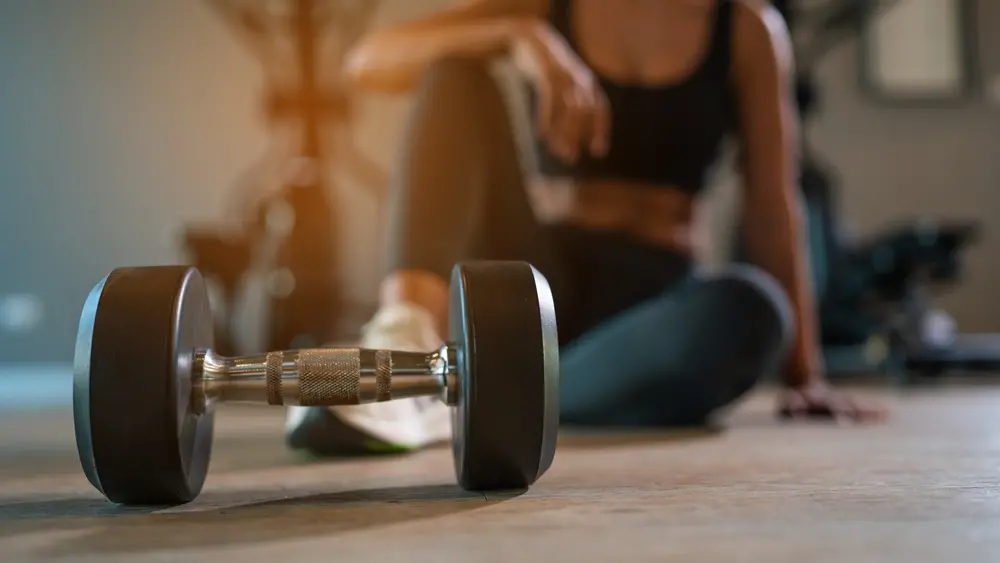 Imagem da notícia: Qual o tempo ideal de treinos por dia? Saiba riscos do exagero e aprenda a perceber limites do corpo