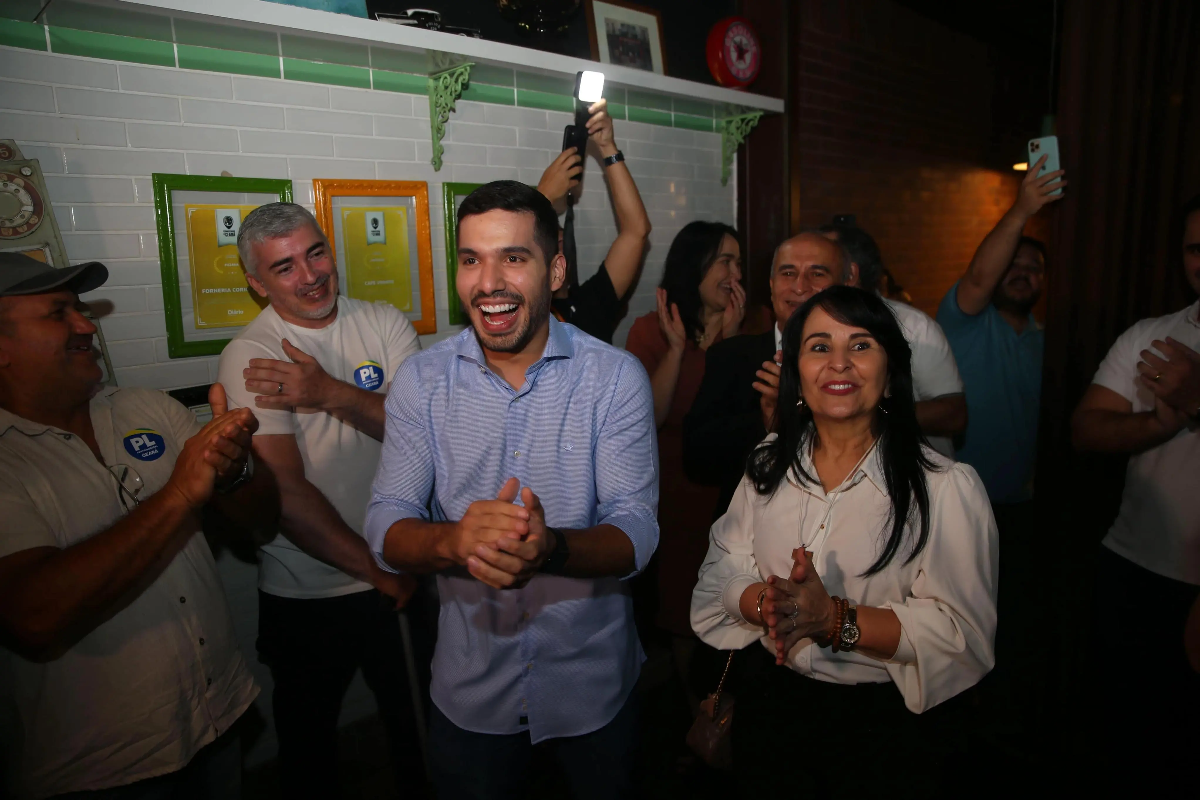 Imagem da notícia: Qual o desempenho de André Fernandes na primeira pesquisa Quaest Fortaleza