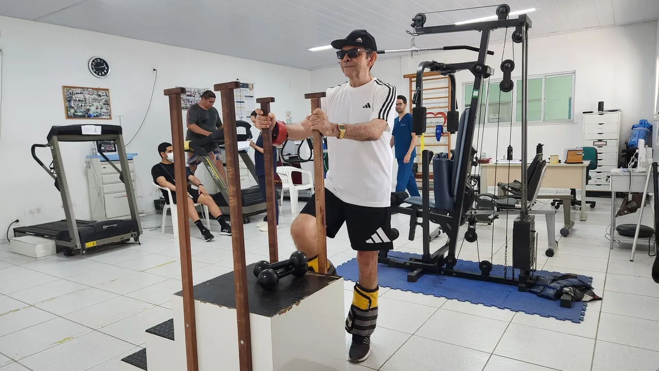 Diógenes tem rotina de exercícios monitorados duas vezes vezes por semana