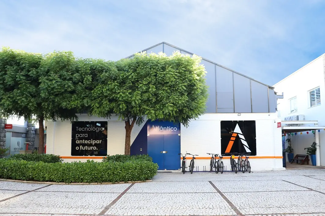 Imagem da notícia: Instituto Atlântico recebe inscrições para cursos gratuitos de tecnologia; veja como participar