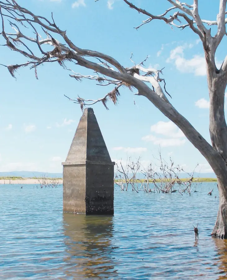 Imagem da notícia: Projeto quer reerguer monumento de revolucionário cearense submerso há 20 anos pelo açude Castanhão