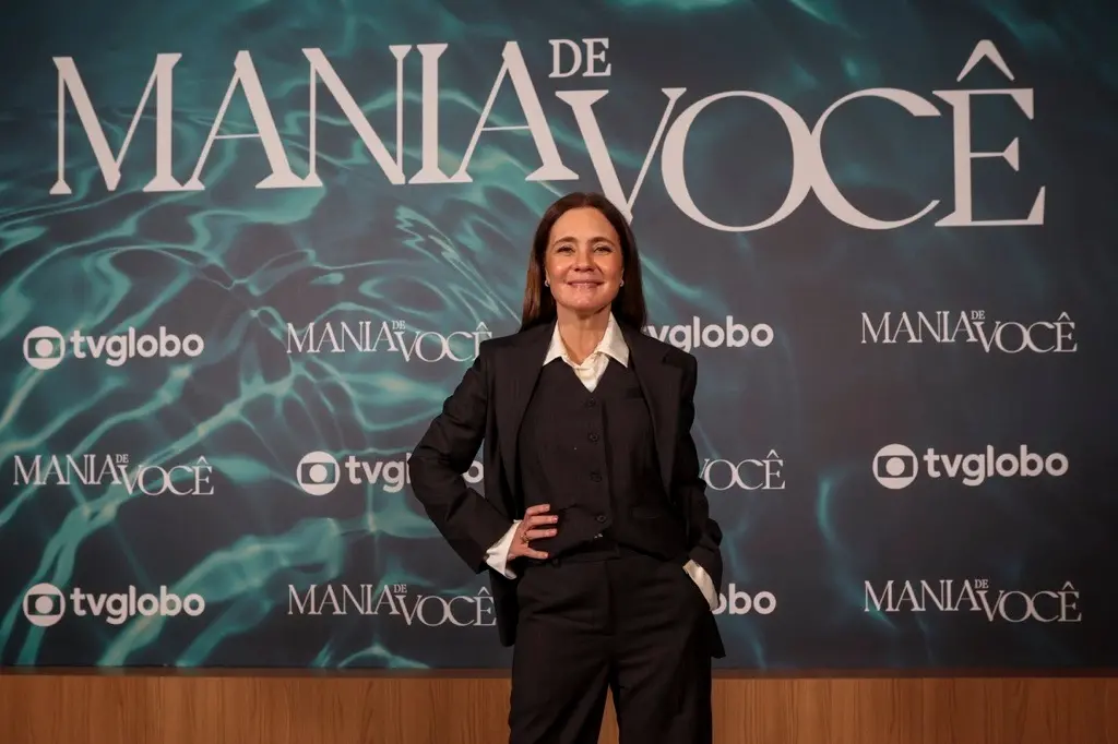 Imagem da notícia: Elenco de ‘Mania de Você’ se reúne em festa no Rio para lançamento da novela: 'Frio na barriga'
