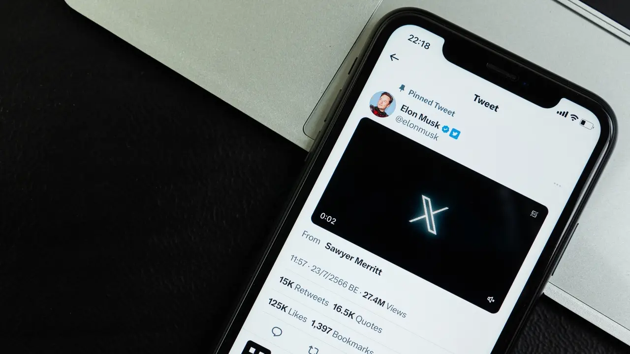 Imagem da notícia: Vivo, Tim e Claro foram notificadas pela Anatel para bloquear X a partir de 0h deste sábado (31)