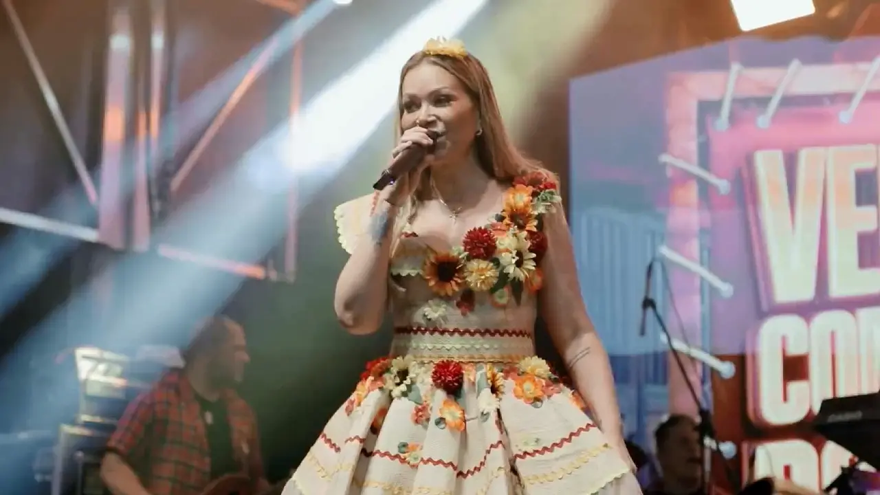 Solange Almeida realizou show em evento de São João, em Orlando