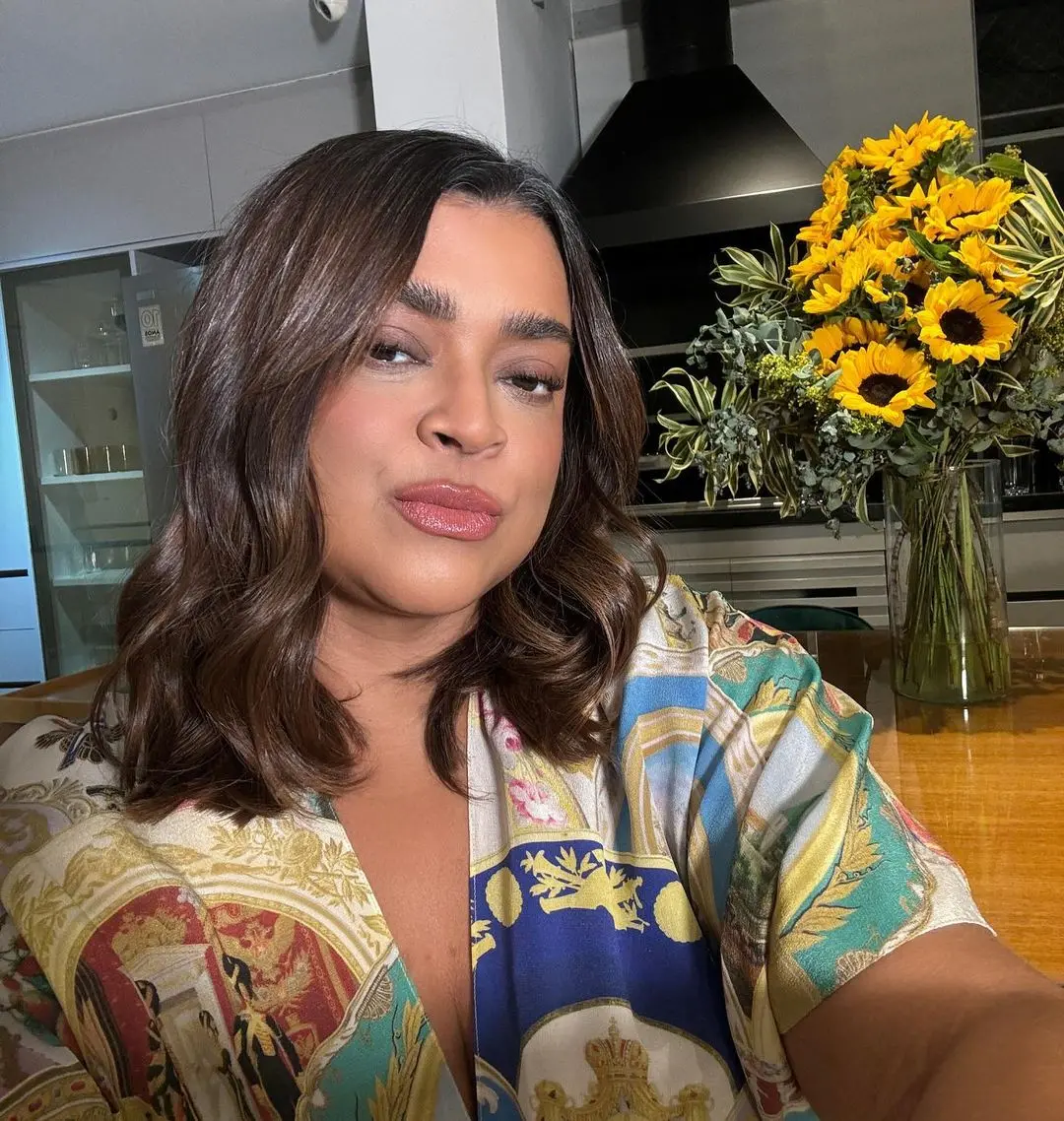 Imagem da notícia: Preta Gil segue na UTI, mas já está 'acordada e conversando', diz novo boletim médico