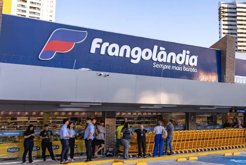 Imagem da notícia: Frangolândia vai abrir quatro novas lojas em Fortaleza até 2025 e gerar 360 empregos; veja onde