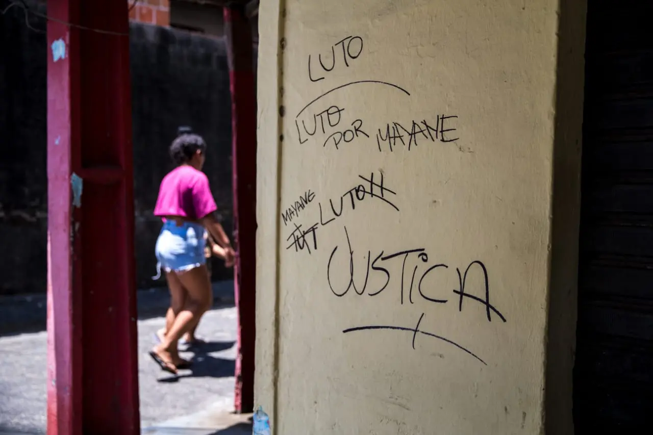 Imagem da notícia: Mulher morta em desocupação de terreno no Carlito Pamplona era 'mãe guerreira' e 'boa filha'