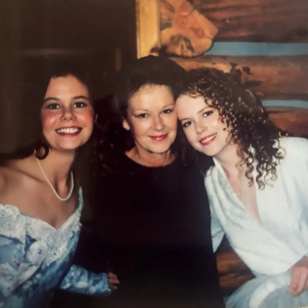 Imagem da notícia: Nicole Kidman se pronuncia pela primeira vez após a morte da mãe