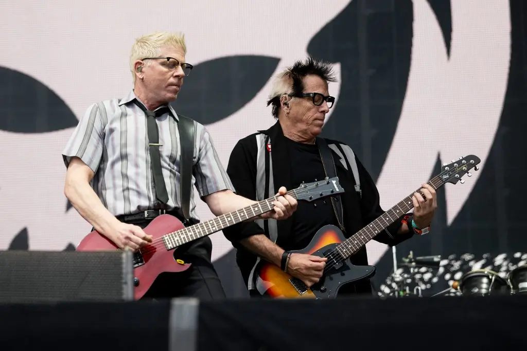 Imagem da notícia: The Offspring homenageia fãs brasileiros com música 'Come to Brazil'; ouça o single