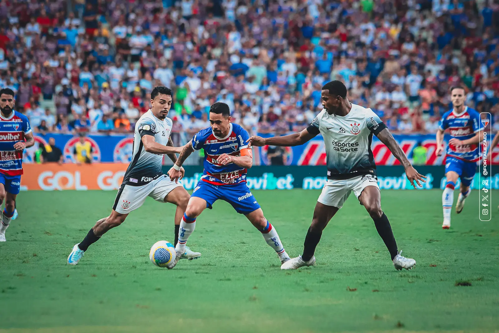 Imagem da notícia Adversário na Copa Sul-Americana, Corinthians tem folha salarial três vezes maior que o Fortaleza