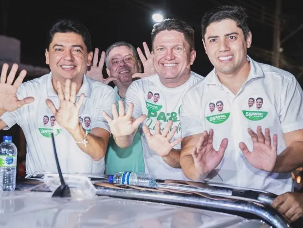 Candidatura de Rafael Gadelha (último à direita) foi lançada pelo prefeito Ednaldo Lavor (PSD)