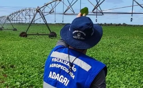 Imagem da notícia: Concurso da Adagri-CE tem 480 vagas e salários de até R$ 11 mil; veja detalhes