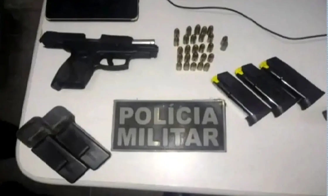 Imagem da notícia: Criança de sete anos é atingida por tiro dado pelo próprio pai que tentava invadir casa da ex