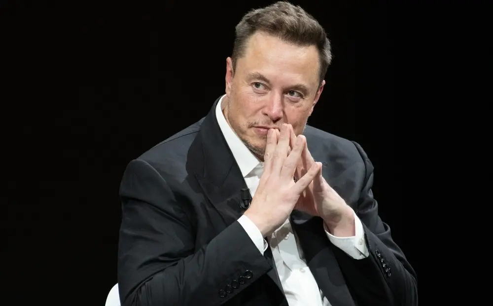 Imagem da notícia: Cearense está entre intelectuais que assinam carta aberta contra Elon Musk e em favor de soberania