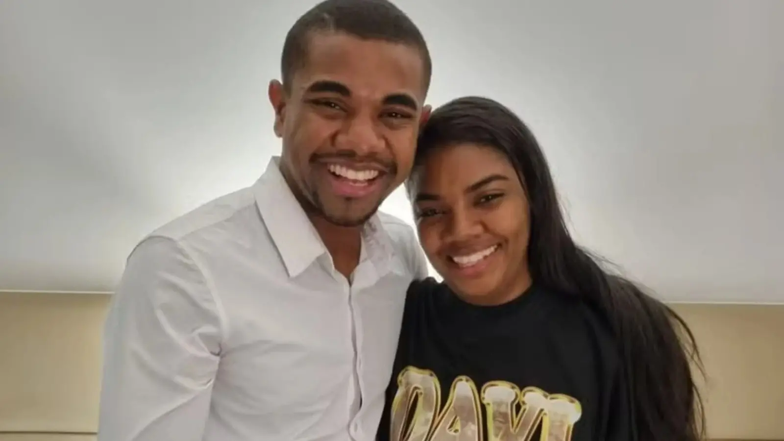 Imagem da notícia: Raquel Brito diz que Davi não participaria de 'A Fazenda' após BBB: 'Está tomando tarja preta'