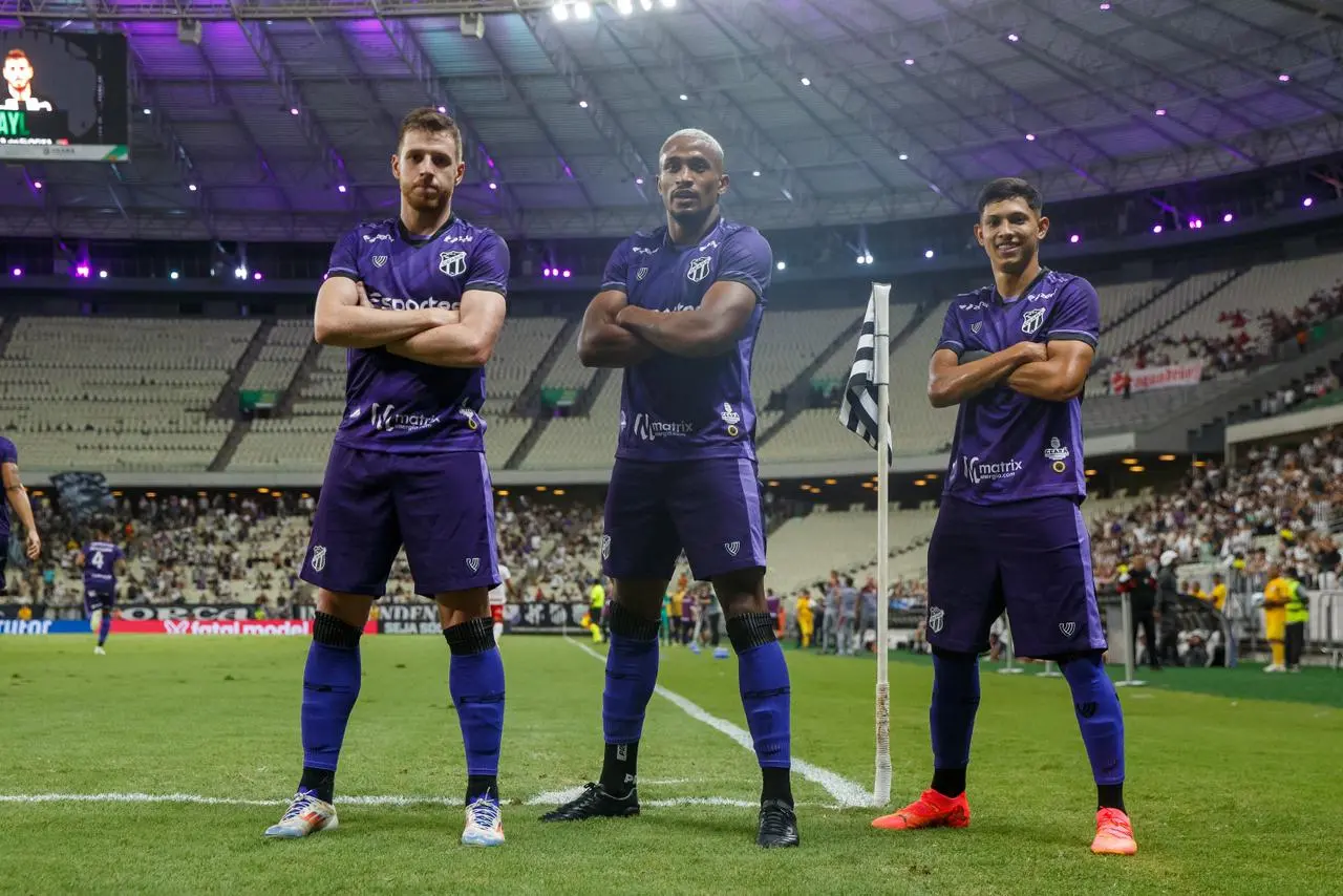 Imagem da notícia Goleada do Ceará na Arena Castelão dá recado de que time segue vivo na briga pelo acesso