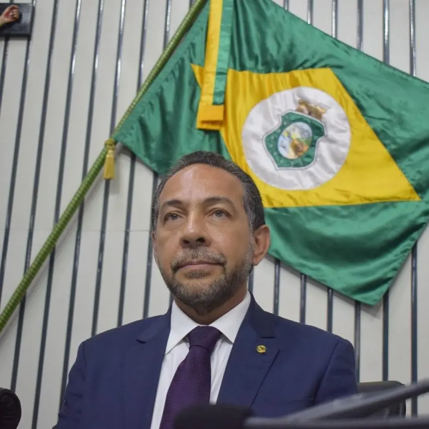 Imagem da notícia: Tadeu Oliveira assume como deputado federal durante licença de Júnior Mano
