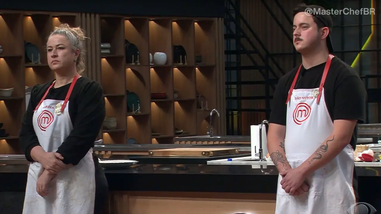Imagem da notícia: Quem foi eliminado do Masterchef nesta terça (24)? Veja como foi reality