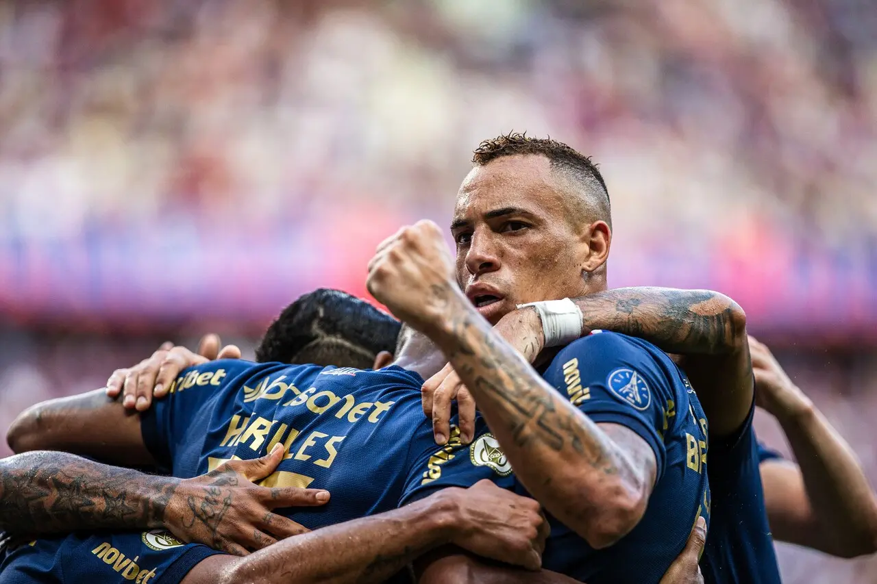 Imagem da notícia O que o Fortaleza precisa nas 10 últimas rodadas da Série A para título e Libertadores; veja pontos