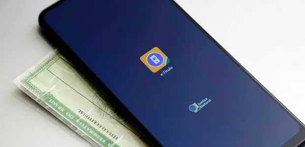 Imagem da notícia: e-Título deve ser baixado até este sábado (5); saiba como ter o aplicativo no celular