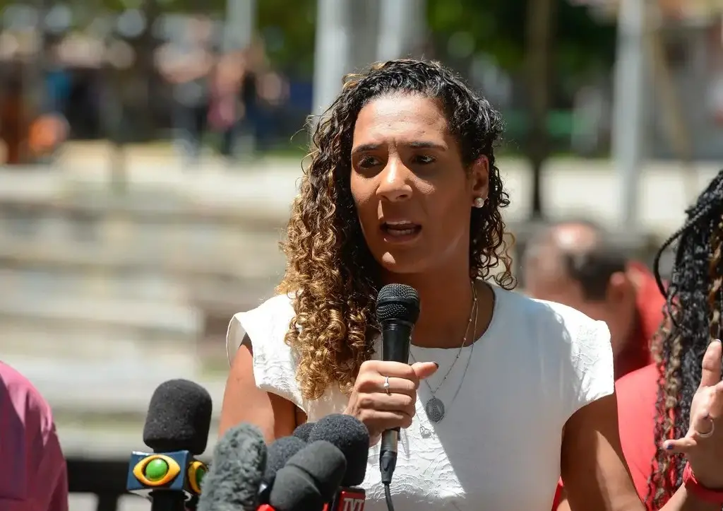 Imagem da notícia: Anielle Franco presta depoimento à PF sobre caso de assédio envolvendo ex-ministro Silvio Almeida