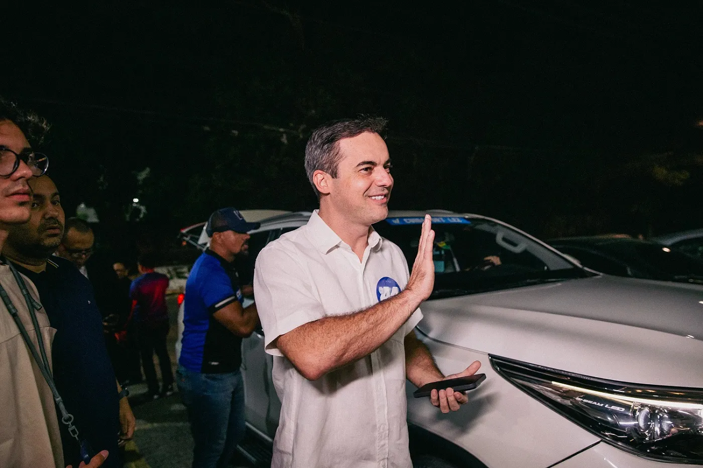 Depois da panfletagem, Wagner participou de um culto em uma igreja evangélica do bairro Messejana