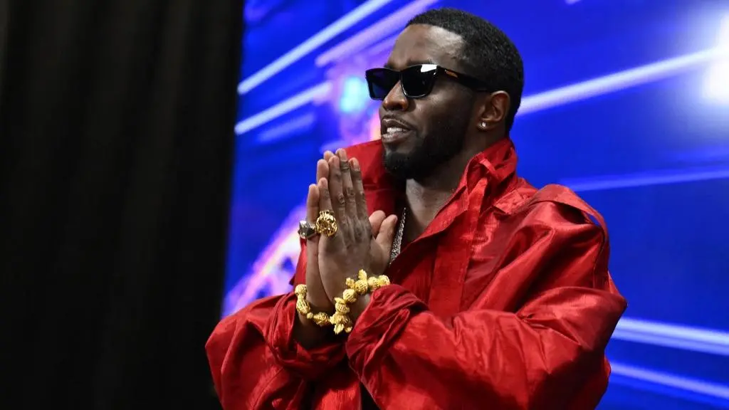Imagem da notícia: Canal de denúncias contra rapper Sean 'Diddy' Combs recebe 12 mil ligações em 24 horas